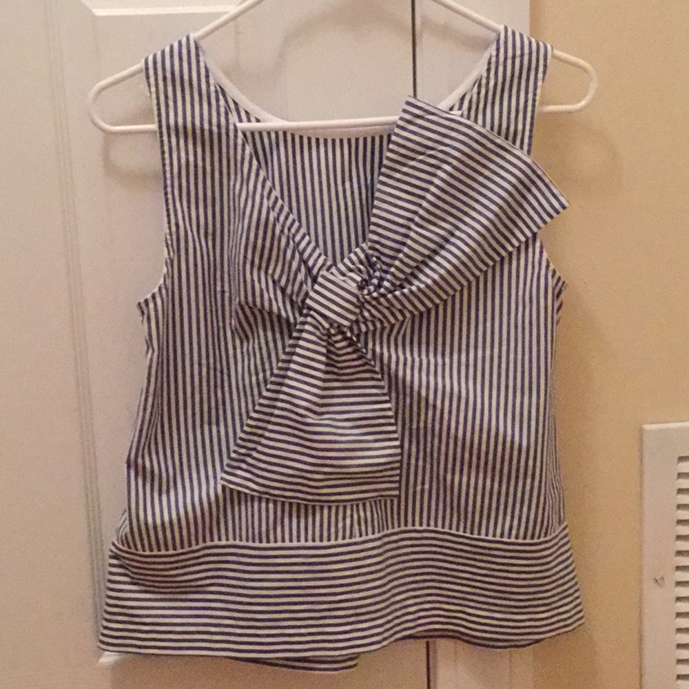 Vineyard Vines pinstripe blouse